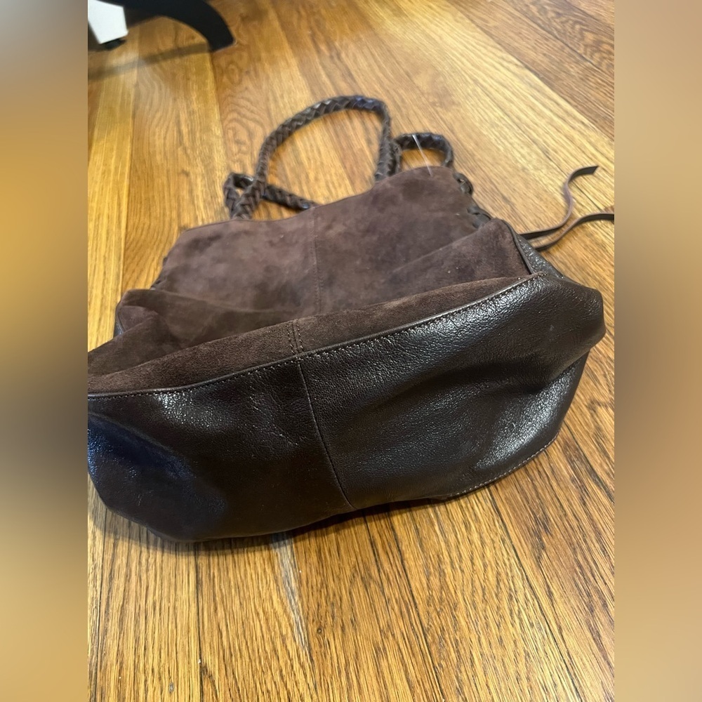 Chic Brown Suede Shoulder Bag - Picture 6 of 13